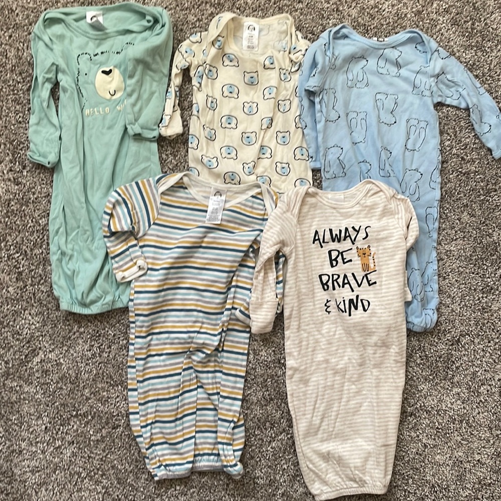 Gerber 0-6 month gowns NWOT